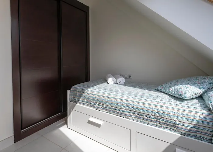 Nautilus Atico, 3 Dormitorios, Puerto, By Bookindenia * デニア