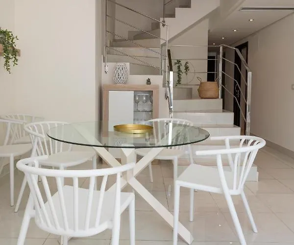 Nautilus Atico, 3 Dormitorios, Puerto, By Bookindenia