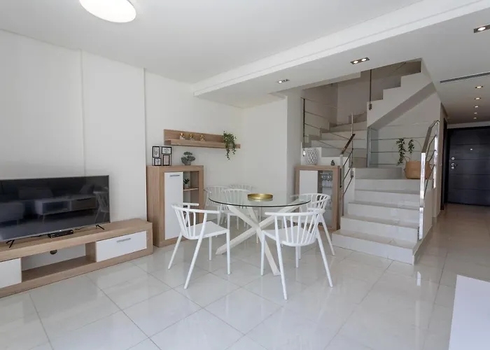 Nautilus Atico, 3 Dormitorios, Puerto, By Bookindenia デニア