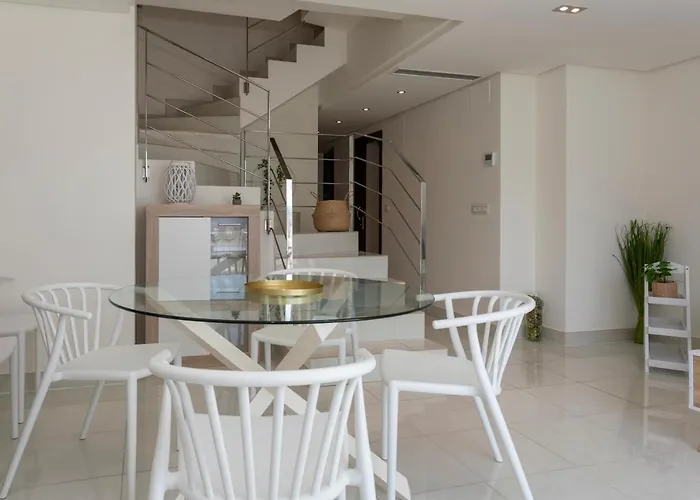 Nautilus Atico, 3 Dormitorios, Puerto, By Bookindenia