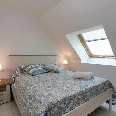 Apartmán Nautilus Atico, 3 Dormitorios, Puerto, By Bookindenia