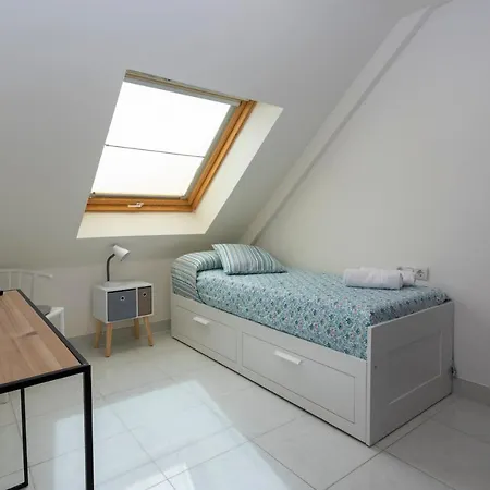 Апартаменты Nautilus Atico, 3 Dormitorios, Puerto, By Bookindenia *