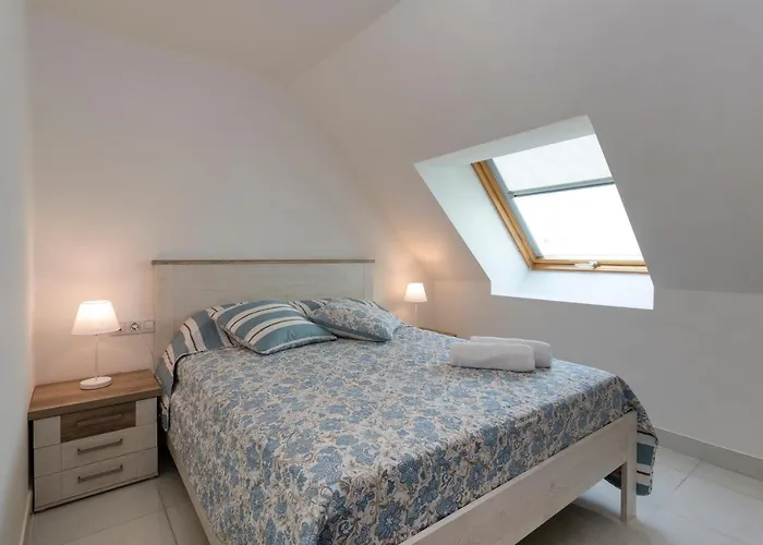 Apartmán Nautilus Atico, 3 Dormitorios, Puerto, By Bookindenia