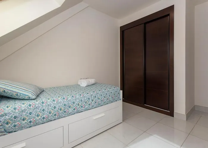 Nautilus Atico, 3 Dormitorios, Puerto, By Bookindenia Apartmán *